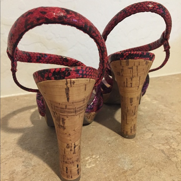 Red Purple Black Shoes Size 7 - Picture 4 of 8